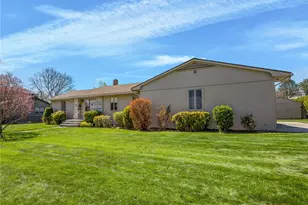 66 W River Pkwy, North Providence, RI 02904 - Photo 3