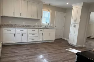 13 Ethel St, Blackstone, MA 01504 - Photo 3