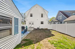 37 Kelley Ave, East Providence, RI 02916 - Photo 33