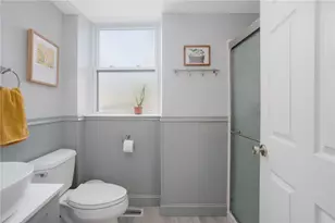15 Curtis St, Cranston, RI 02920 - Photo 17