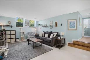 15 Curtis St, Cranston, RI 02920 - Photo 5