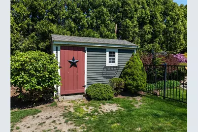 43 Academy Avenue, Bristol, RI 02809 - Photo 31