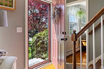 43 Academy Avenue, Bristol, RI 02809 - Photo 3