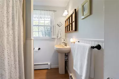 43 Academy Avenue, Bristol, RI 02809 - Photo 25
