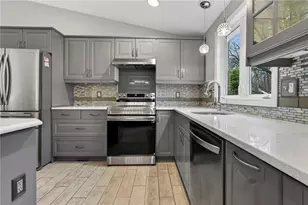 234 Minerva Ave, Cumberland, RI 02864 - Photo 17