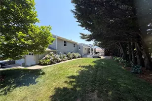 25 Appian Way, Barrington, RI 02806 - Photo 5