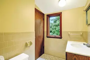 35 Hanson Rd, Barrington, RI 02806 - Photo 19