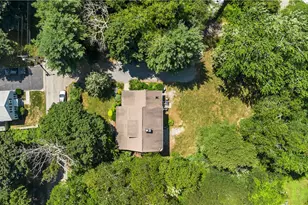93 Kickemuit Ave, Bristol, RI 02809 - Photo 31