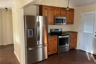 6 Pilgrim Ave, Coventry, RI 02816 - Photo 3