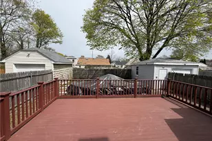 714 Willett Ave, East Providence, RI 02915 - Photo 17