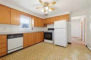 145 Glenwood Dr, North Kingstown, RI 02852 - Photo 9