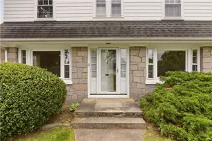 121 Prospect St, Warwick, RI 02886 - Photo 3