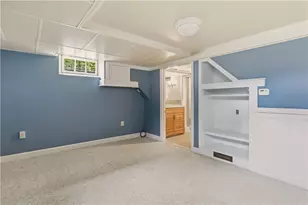 121 Prospect St, Warwick, RI 02886 - Photo 25