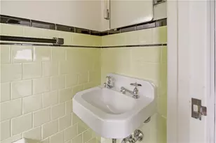 121 Prospect St, Warwick, RI 02886 - Photo 15
