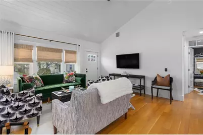11 Eustis Avenue, Newport, RI 02840 - Photo 13