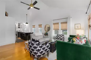 11 Eustis Ave, Newport, RI 02840 - Photo 11