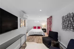 11 Eustis Ave, Newport, RI 02840 - Photo 23