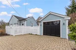 11 Eustis Ave, Newport, RI 02840 - Photo 3