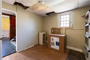 458 Park Ave, Portsmouth, RI 02871 - Photo 23