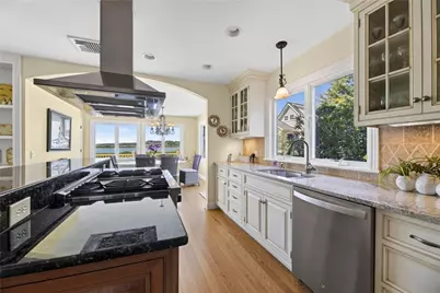 38 Pierce Avenue, Jamestown, RI 02835 - Photo 17