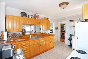 315 Broadway Way, Newport, RI 02840 - Photo 15