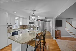 38 Angela Ave, Cranston, RI 02921 - Photo 21