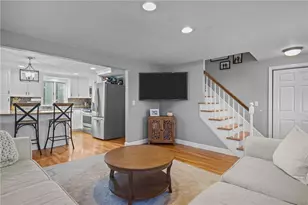 38 Angela Ave, Cranston, RI 02921 - Photo 19