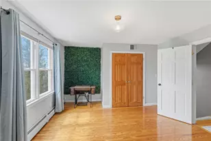 91 Evergreen St, Providence, RI 02906 - Photo 23