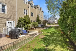 91 Evergreen St, Providence, RI 02906 - Photo 45
