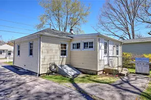 40 Northup St, Warwick, RI 02889 - Photo 23