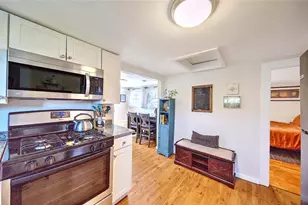 40 Northup St, Warwick, RI 02889 - Photo 9