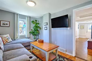 40 Northup St, Warwick, RI 02889 - Photo 5