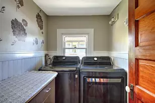 505 Lloyd Ave, Providence, RI 02906 - Photo 37