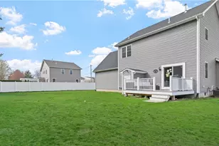 488 Long St, Warwick, RI 02886 - Photo 39