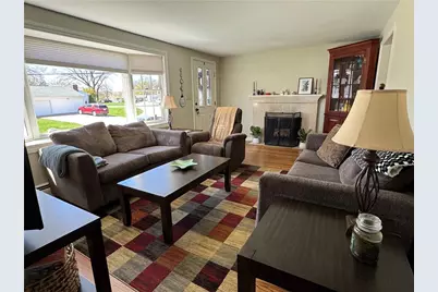 132 Scenic Drive, Cranston, RI 02920 - Photo 7