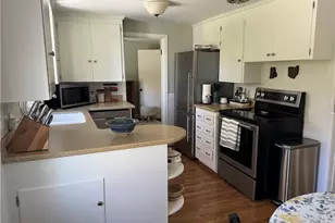 132 Scenic Dr, Cranston, RI 02920 - Photo 13