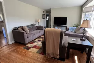 132 Scenic Dr, Cranston, RI 02920 - Photo 5