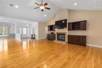 136 Rome Court, Cranston, RI 02921 - Photo 11