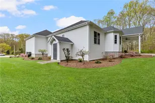 136 Rome Ct, Cranston, RI 02921 - Photo 33