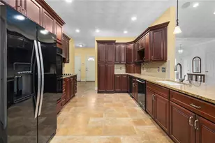 136 Rome Ct, Cranston, RI 02921 - Photo 19