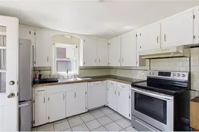12 Hemlock Avenue, Cranston, RI 02910 - Photo 7
