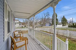 77 Majestic Ave, Warwick, RI 02888 - Photo 3