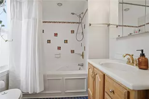 77 Majestic Ave, Warwick, RI 02888 - Photo 13