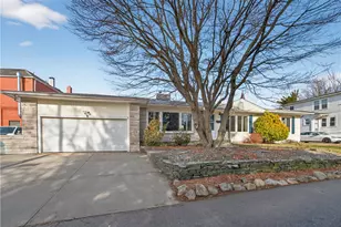 12 Hazard St, Coventry, RI 02816 - Photo 3
