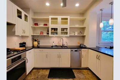 60 Prairie Avenue, Newport, RI 02840 - Photo 9
