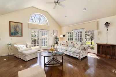 230 Kirby Avenue, Warwick, RI 02889 - Photo 5