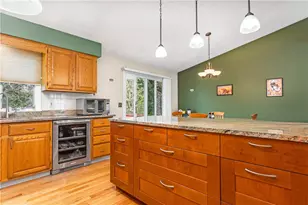84 Lynde St, Providence, RI 02908 - Photo 7
