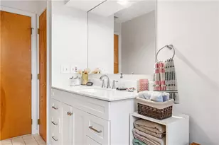 84 Lynde St, Providence, RI 02908 - Photo 17