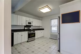 577 Spring St, Newport, RI 02840 - Photo 11