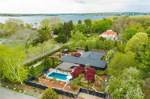 77 Janice Rd, Warwick, RI 02886 - Photo 3